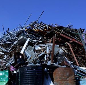 Dịch vụ thu mua phế liệu giá cao HOÀNG HÙNG